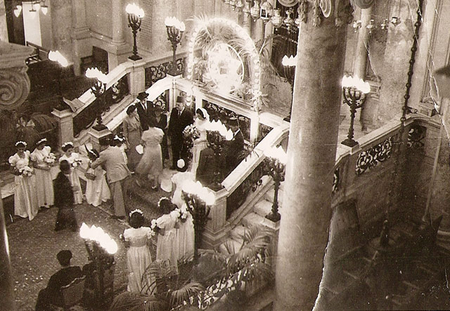 A wedding ceremony at the Eliahu Hanavi Synagogue, Alexandria